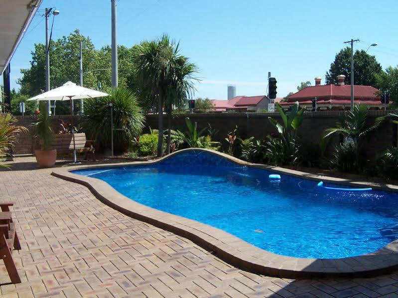 Albury Garden Court Motel Eksteriør billede